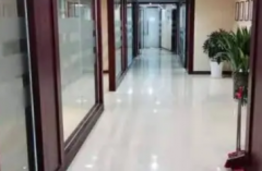 无中介费，地铁口带装修，家具，拎包入住办公室